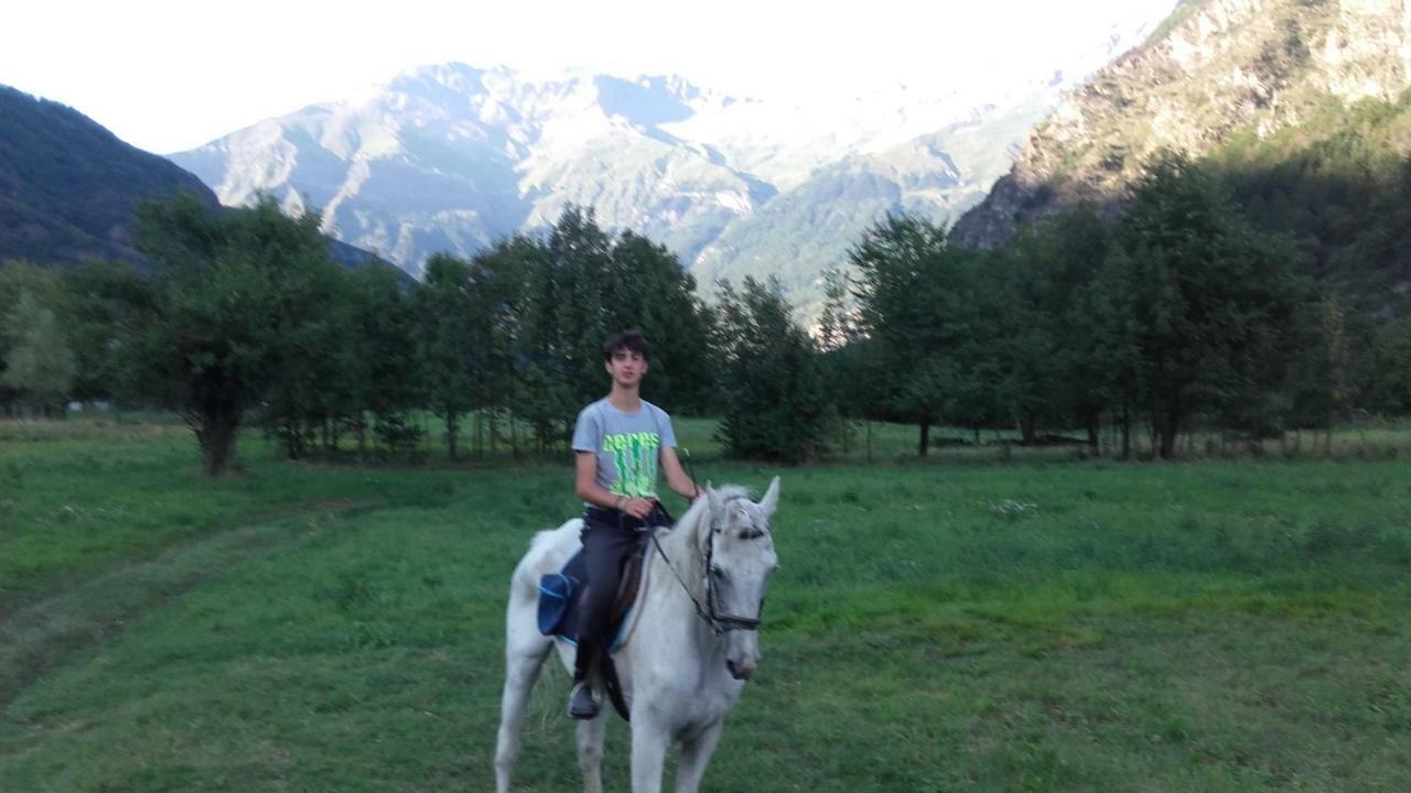 Agriturismo Al Pra Di Muriet Суса Екстериор снимка